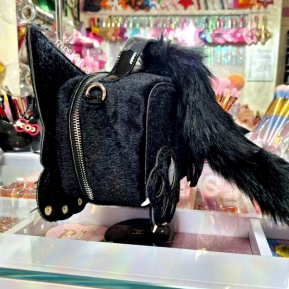 Black Cat Crossbody Bag - Picture 7 of 9